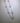 Collar trébol blanco